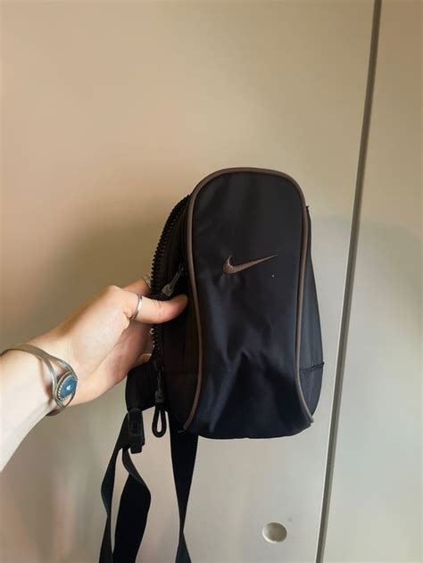 nike schwarze bauch tasche